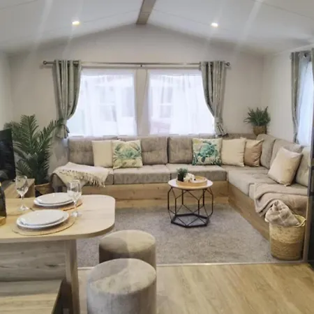 Big Boss Caravan-Camber Sands, Free Wi-Fi, Netflix, Parking Экстерьер фото