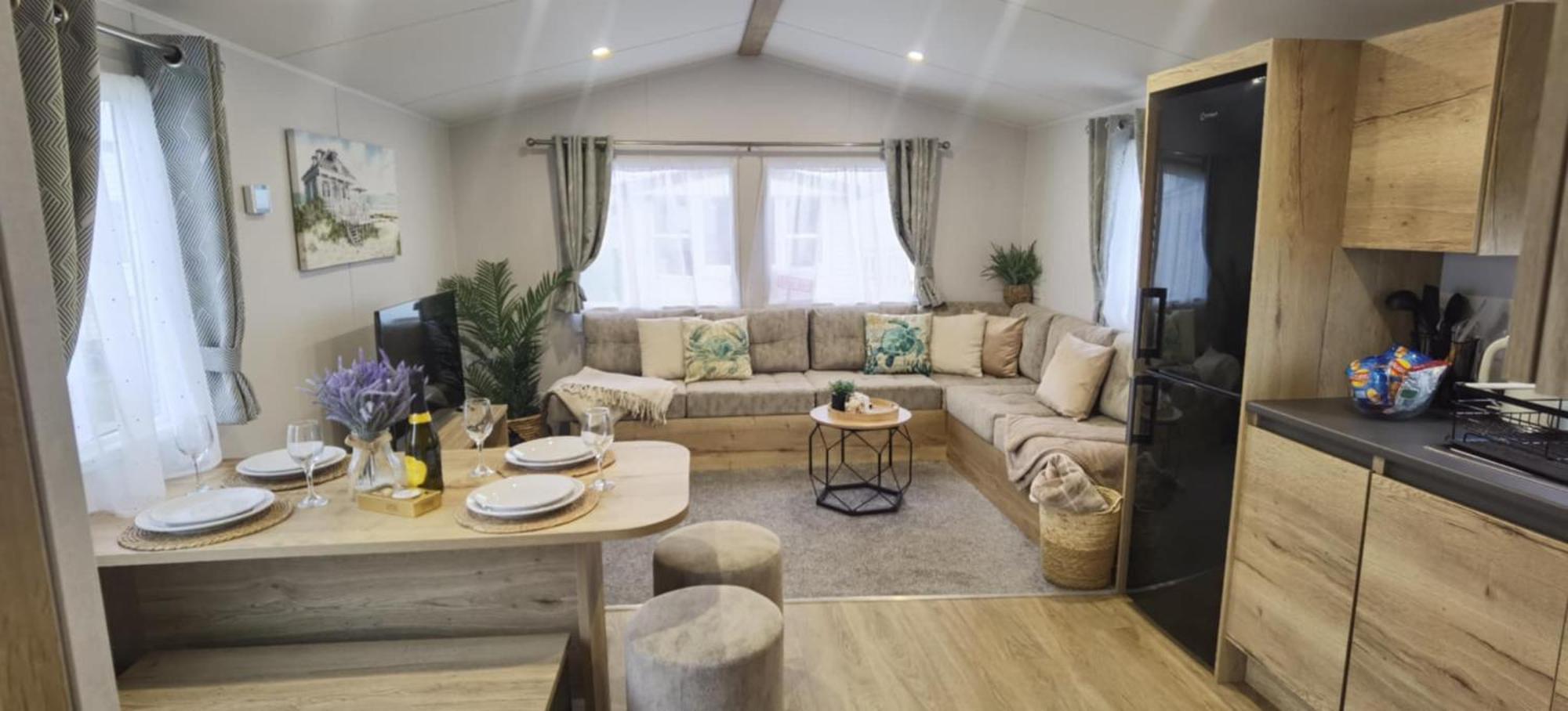 Big Boss Caravan-camber Sands, Free Wi-fi, Netflix, Parking